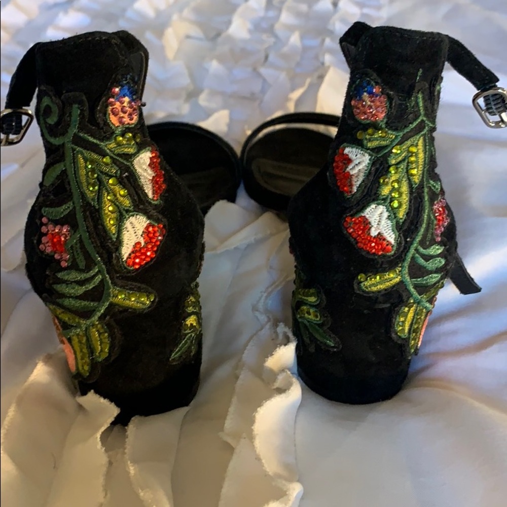 Steve Madden short heels sandals worn once